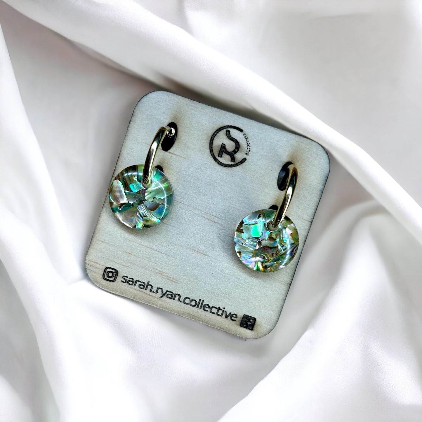 Crushed Abalone Shell 15mm Huggies