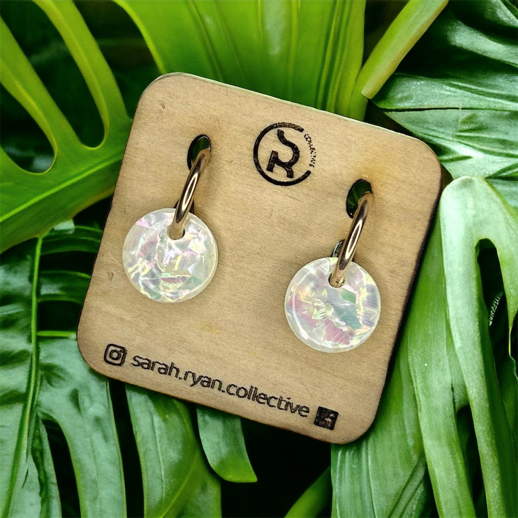 Crushed Abalone Shell 15mm Huggies