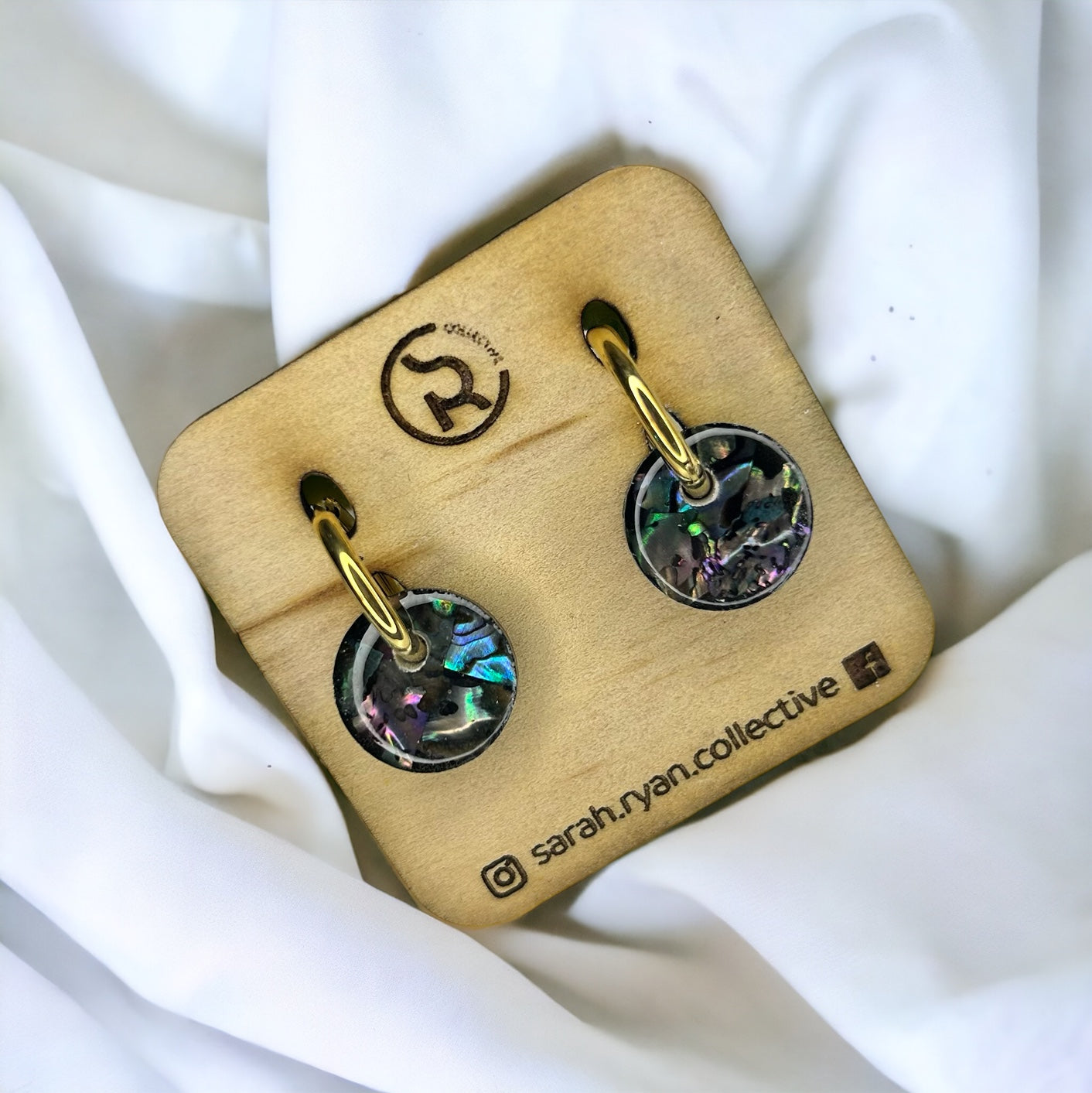 Crushed Abalone Shell 15mm Huggies