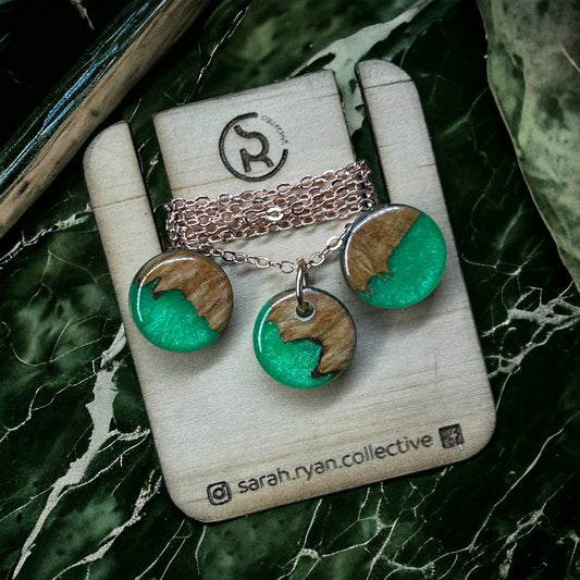 Reswood Dainty 15mm Pendant & Stud Set
