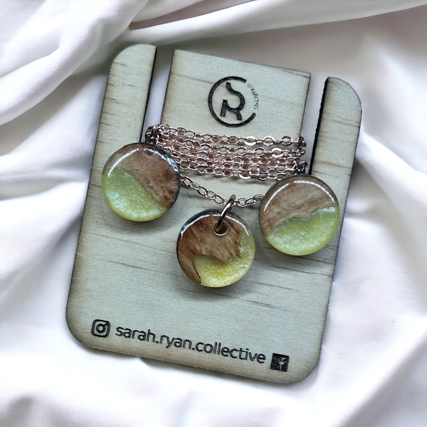 Reswood Dainty 15mm Pendant & Stud Set