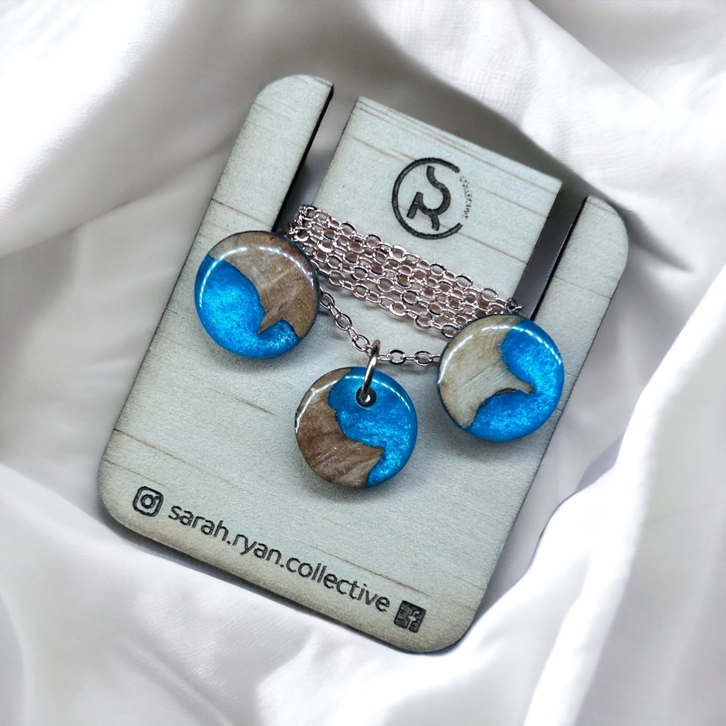 Reswood Dainty 15mm Pendant & Stud Set
