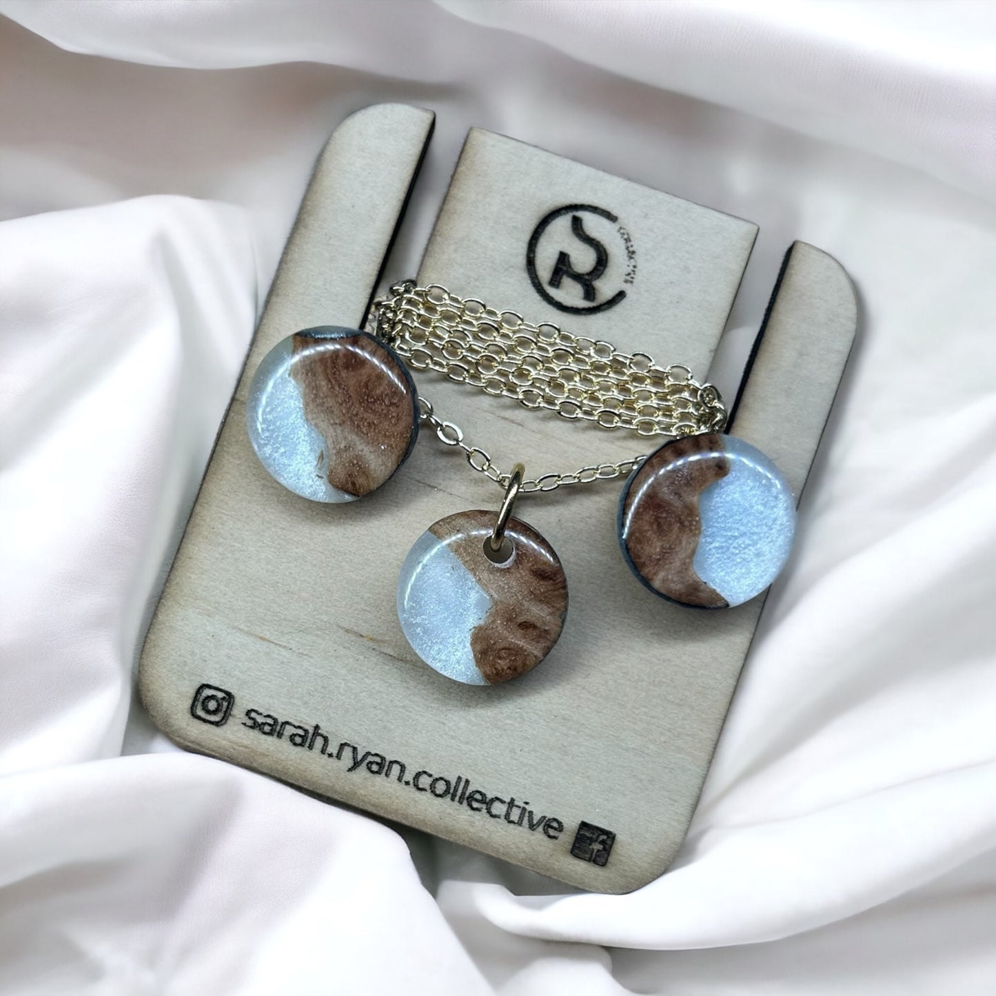 Reswood Dainty 15mm Pendant & Stud Set